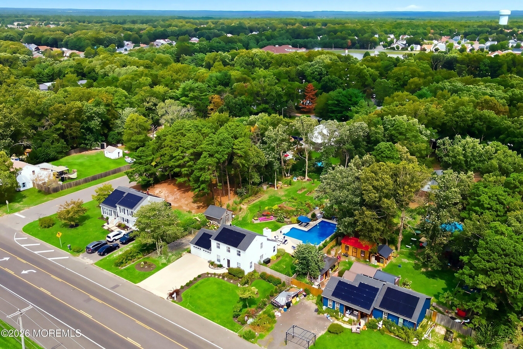 1072 W Bay Avenue - Photo 4