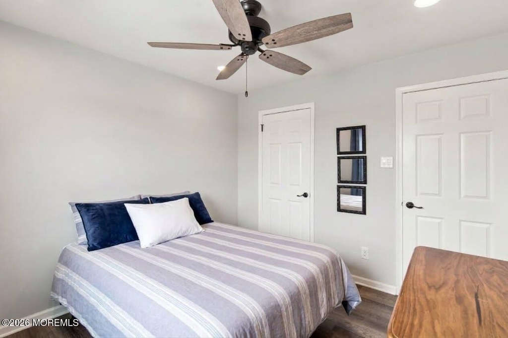 1072 W Bay Avenue - Photo 24