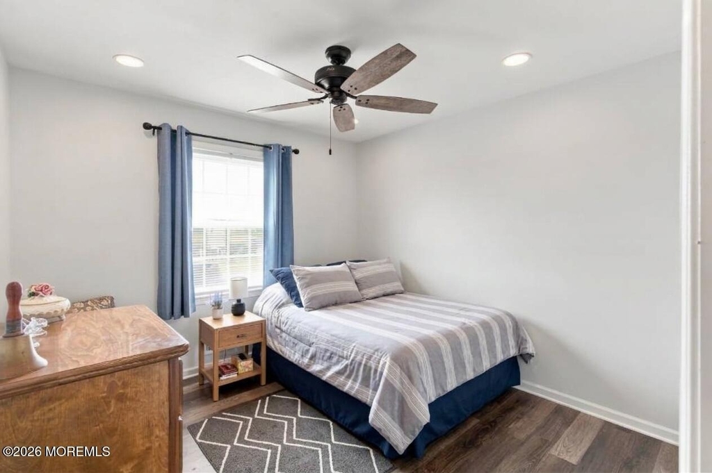 1072 W Bay Avenue - Photo 22
