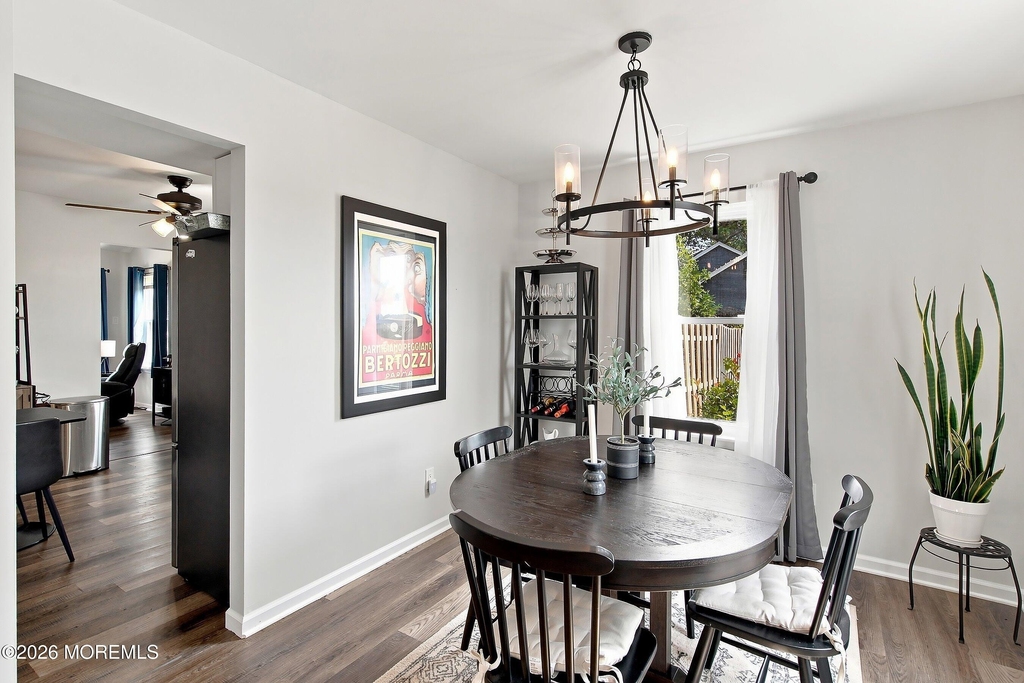 1072 W Bay Avenue - Photo 15