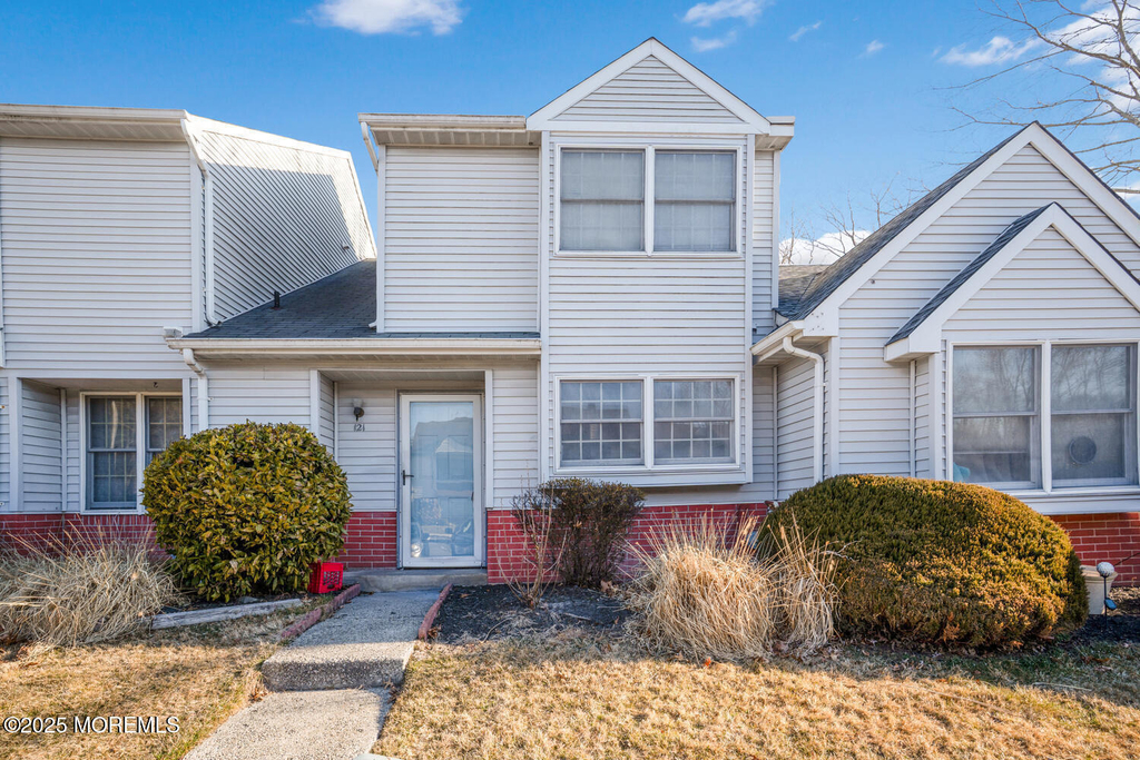 121 Westchester Drive - Photo 1