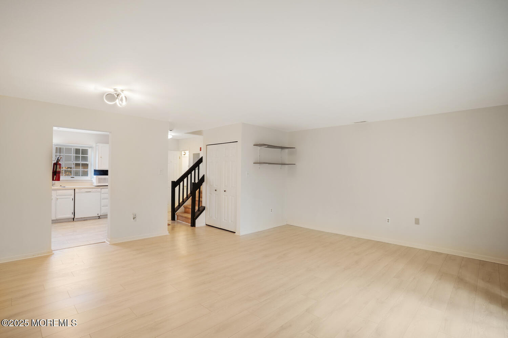 121 Westchester Drive - Photo 8
