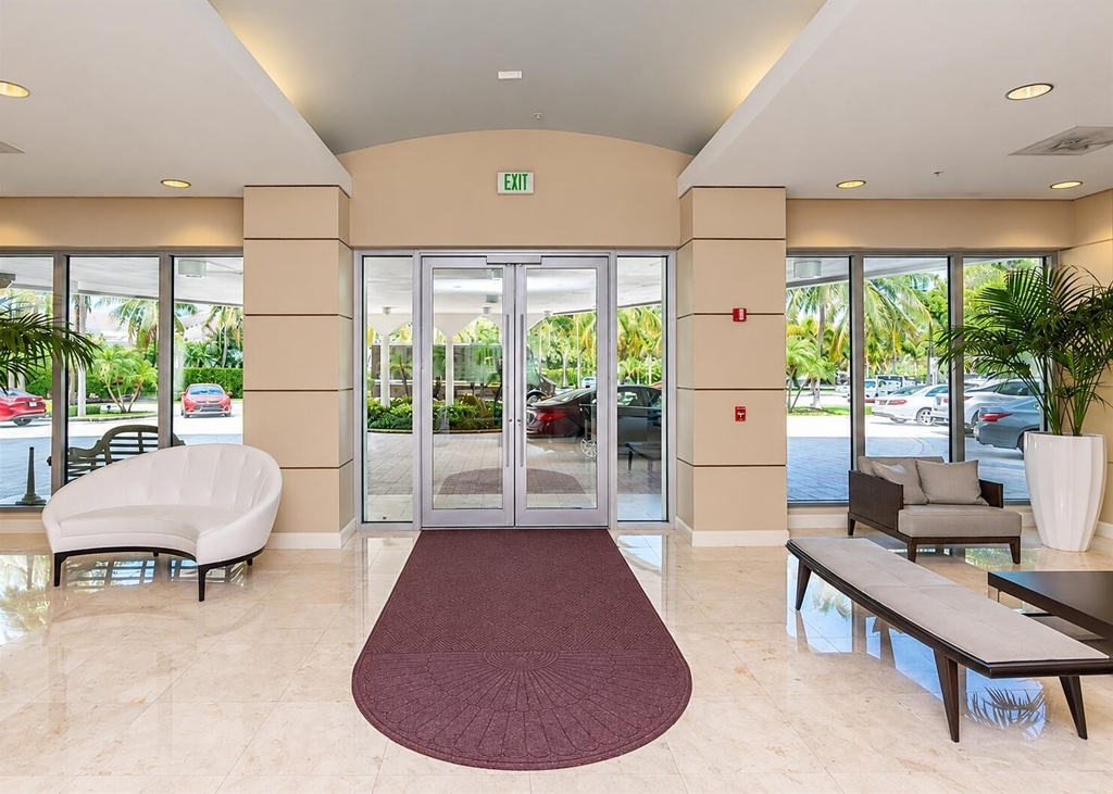 19380 Collins Avenue - Photo 1
