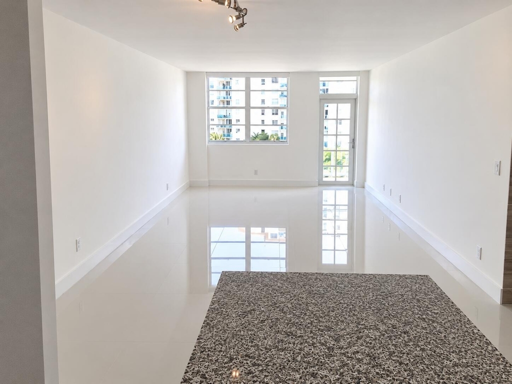 19380 Collins Avenue - Photo 7