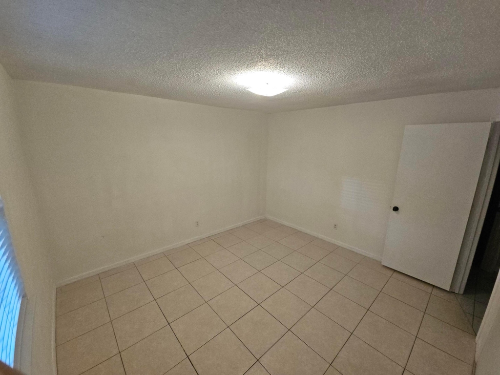 3033 Sw Collings Drive - Photo 12