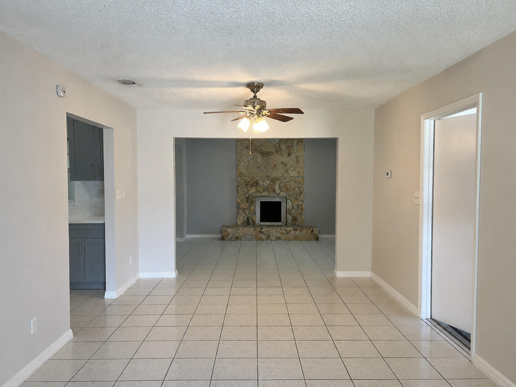 3033 Sw Collings Drive - Photo 4