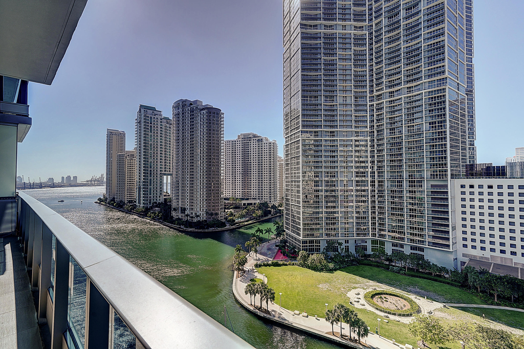 200 Biscayne Blvd Way - Photo 0