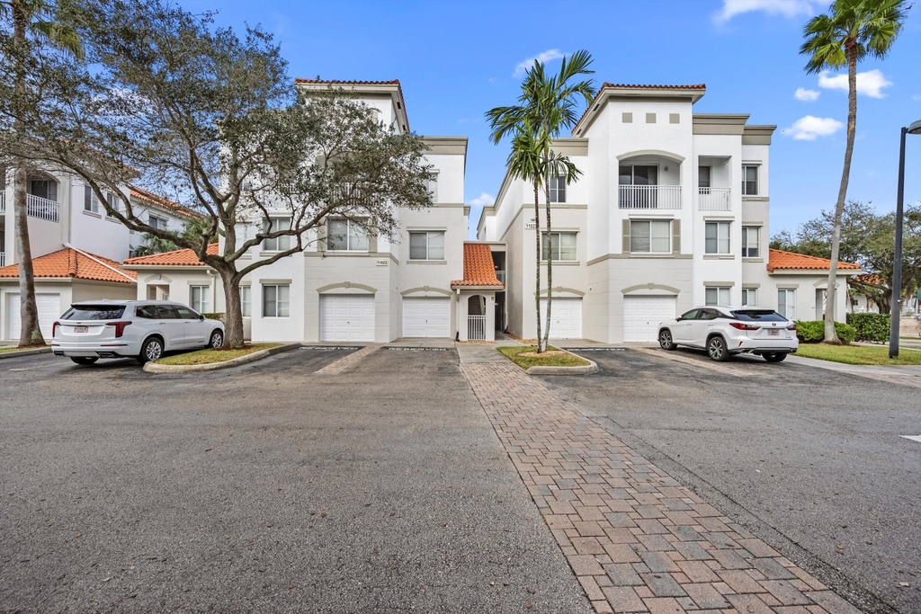 11031 Legacy Boulevard - Photo 27