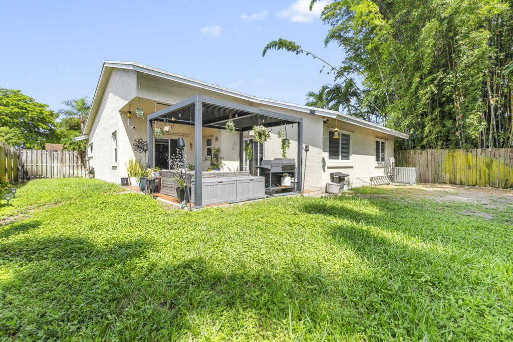 5318 Nw 93rd Avenue - Photo 19