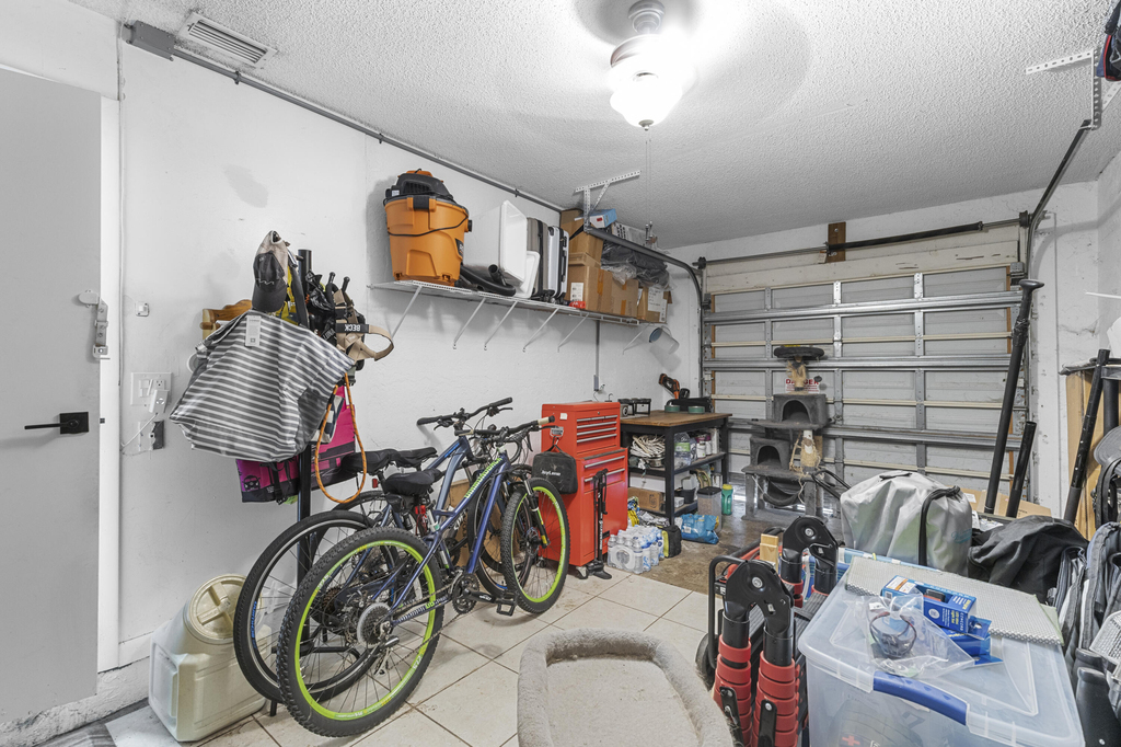 5318 Nw 93rd Avenue - Photo 31