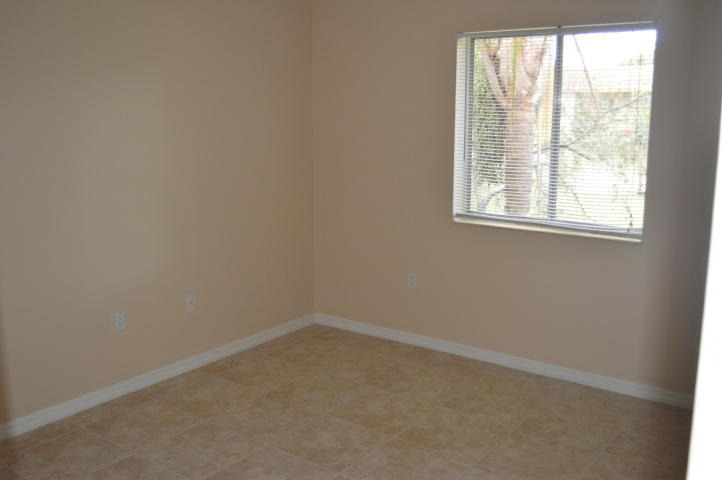6100 Forest Hill Boulevard - Photo 22