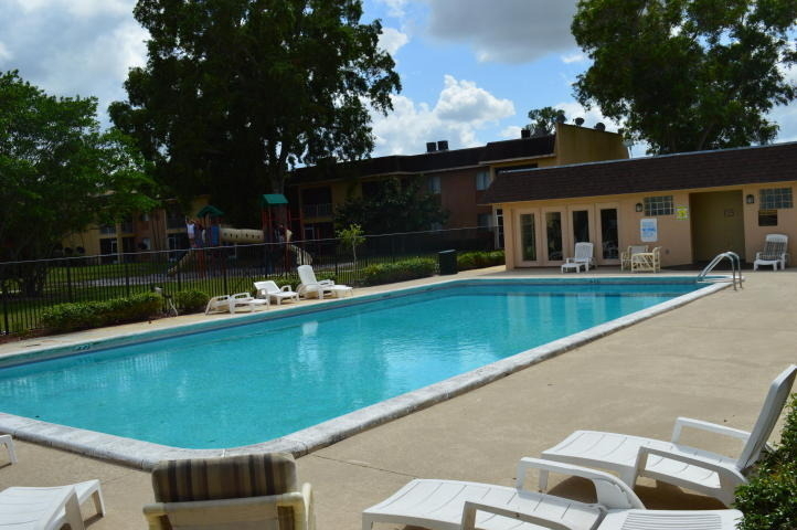 6100 Forest Hill Boulevard - Photo 23
