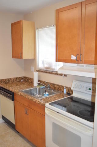 6100 Forest Hill Boulevard - Photo 5