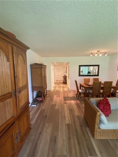 4280 Oaks Terrace - Photo 2