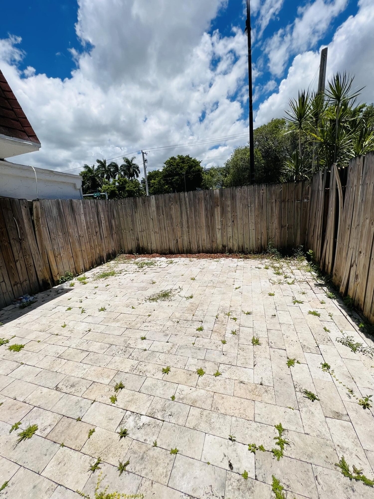 10710 Nw 7th Street - Photo 11