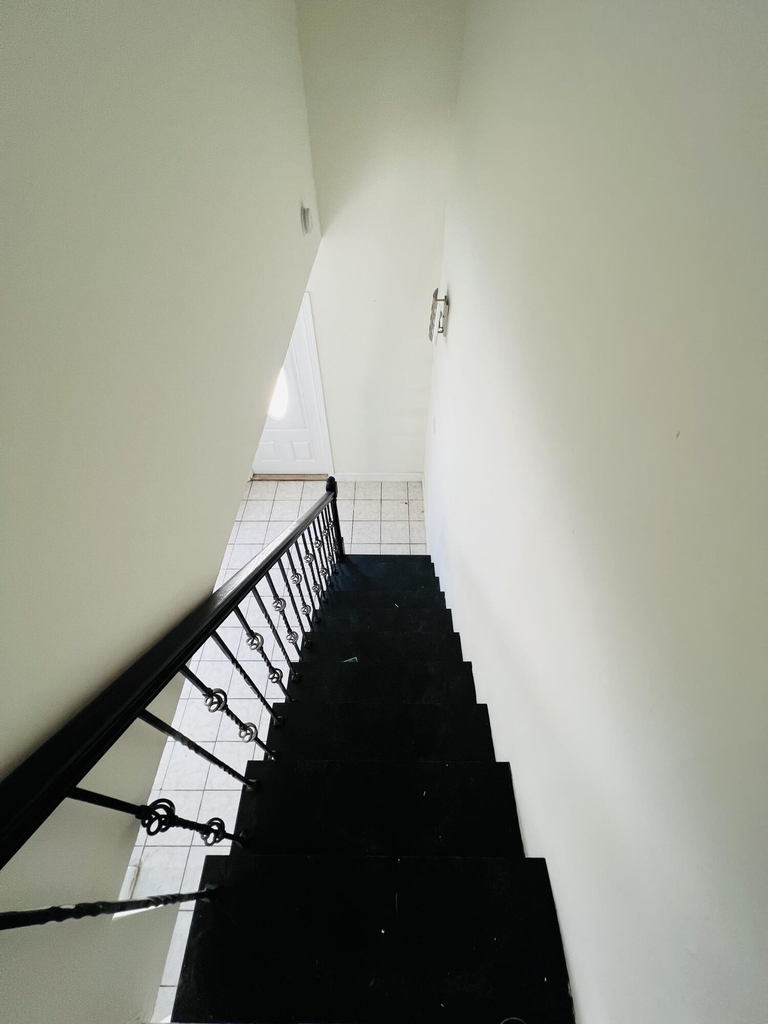 10710 Nw 7th Street - Photo 5