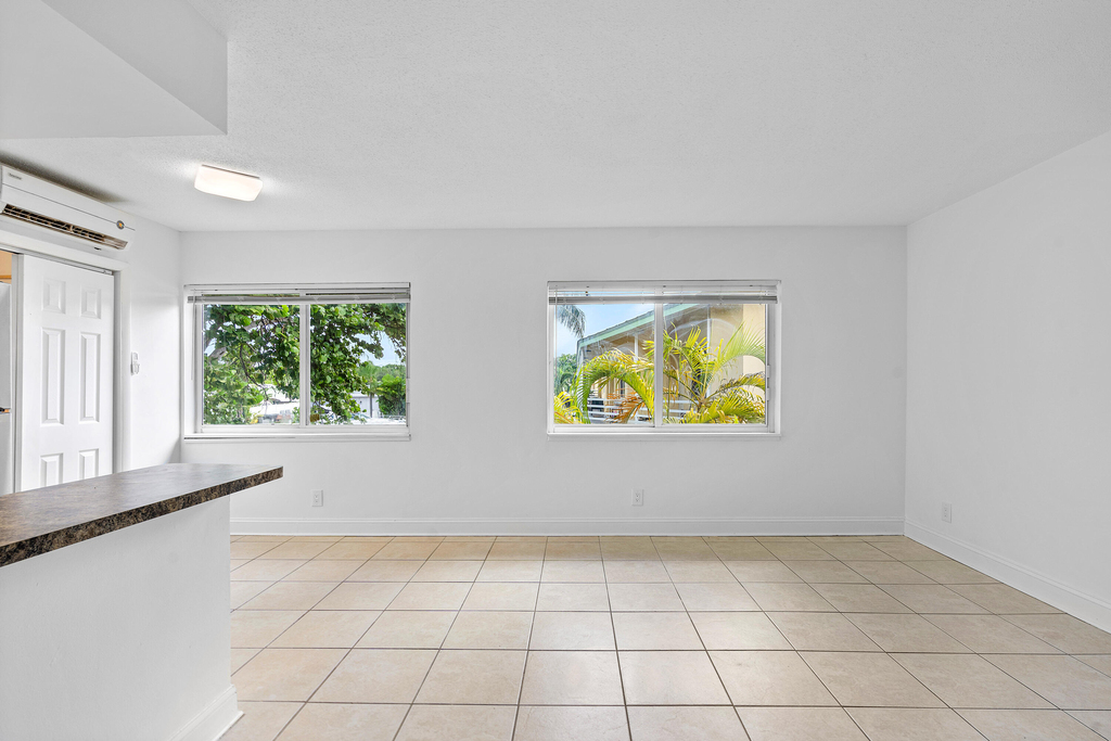 391 Se 19th Avenue - Photo 6