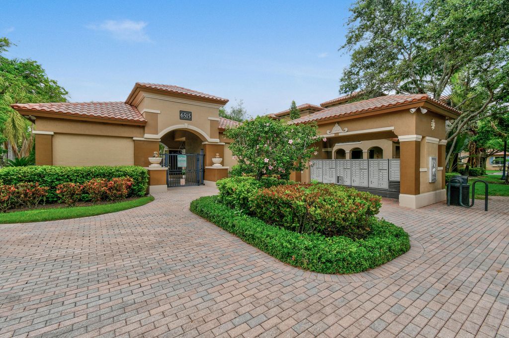 2912 Hidden Hills Road - Photo 42