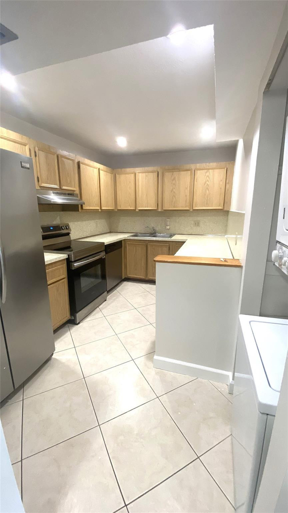733 Se 1st Way - Photo 2