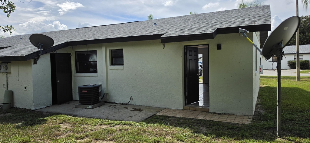499 Las Palmas Circle - Photo 3