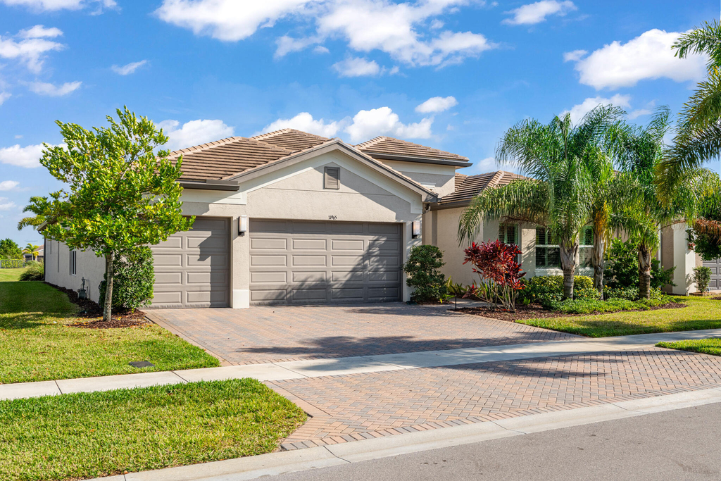 11965 Sw Sandy Bay Circle - Photo 1
