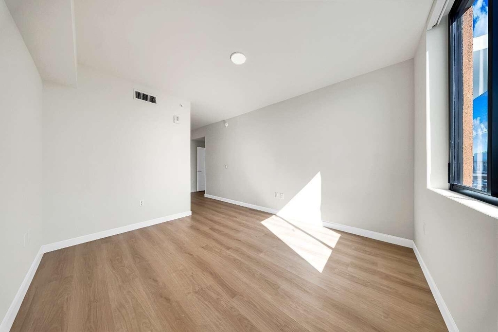 4301 Nw 7th Street - Photo 1