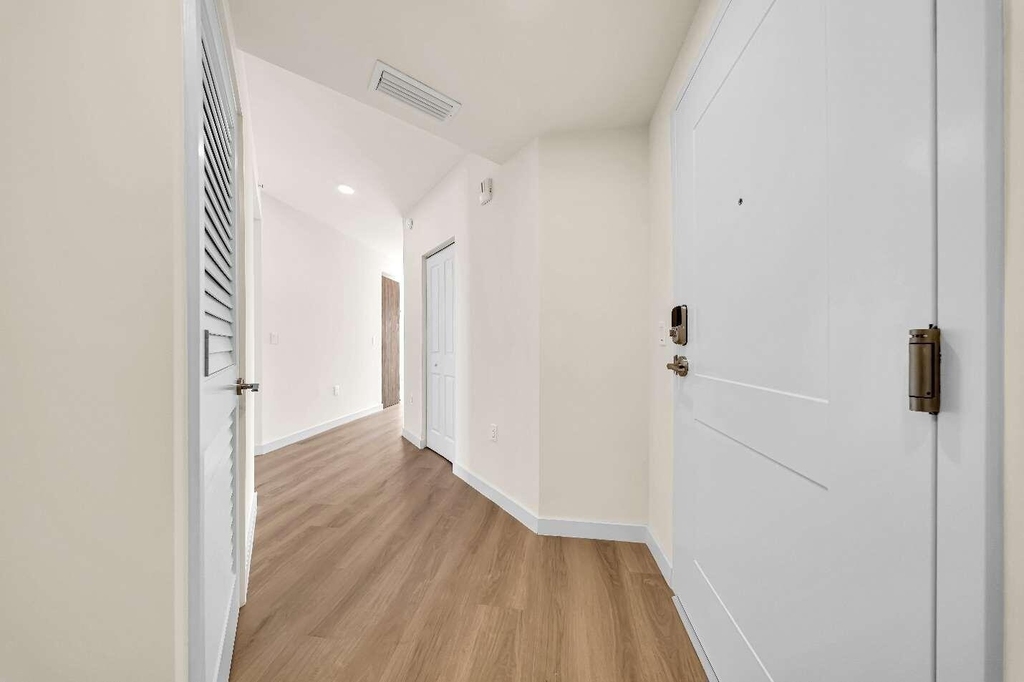 4301 Nw 7th Street - Photo 41
