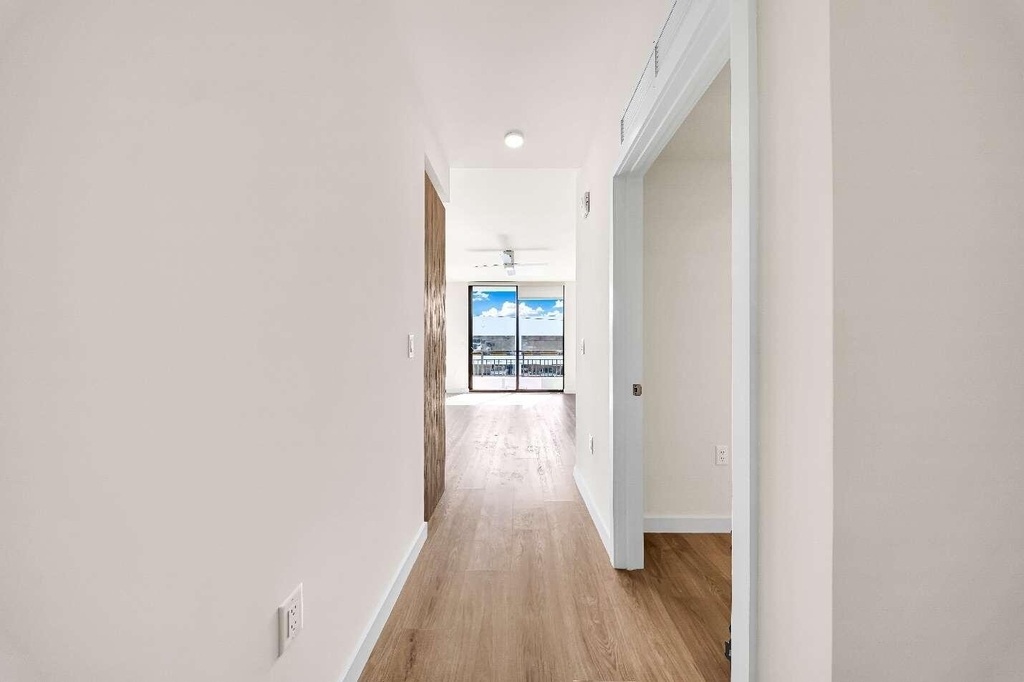 4301 Nw 7th Street - Photo 27
