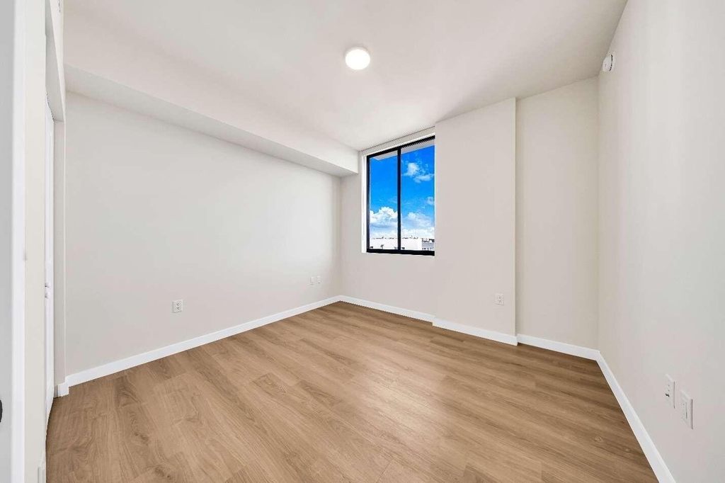 4301 Nw 7th Street - Photo 33