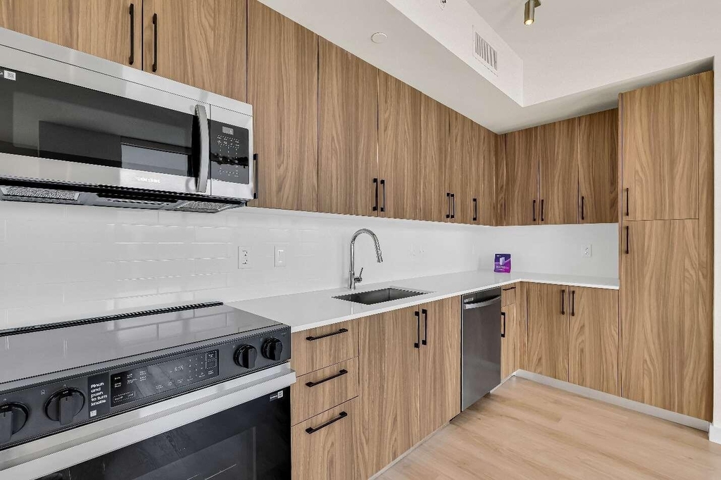 4301 Nw 7th Street - Photo 18