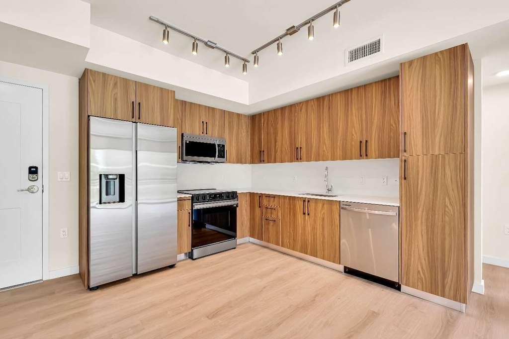 4301 Nw 7th Street - Photo 21