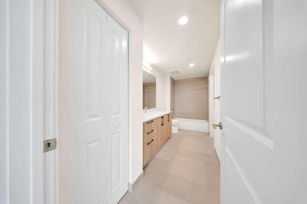 4301 Nw 7th Street - Photo 5