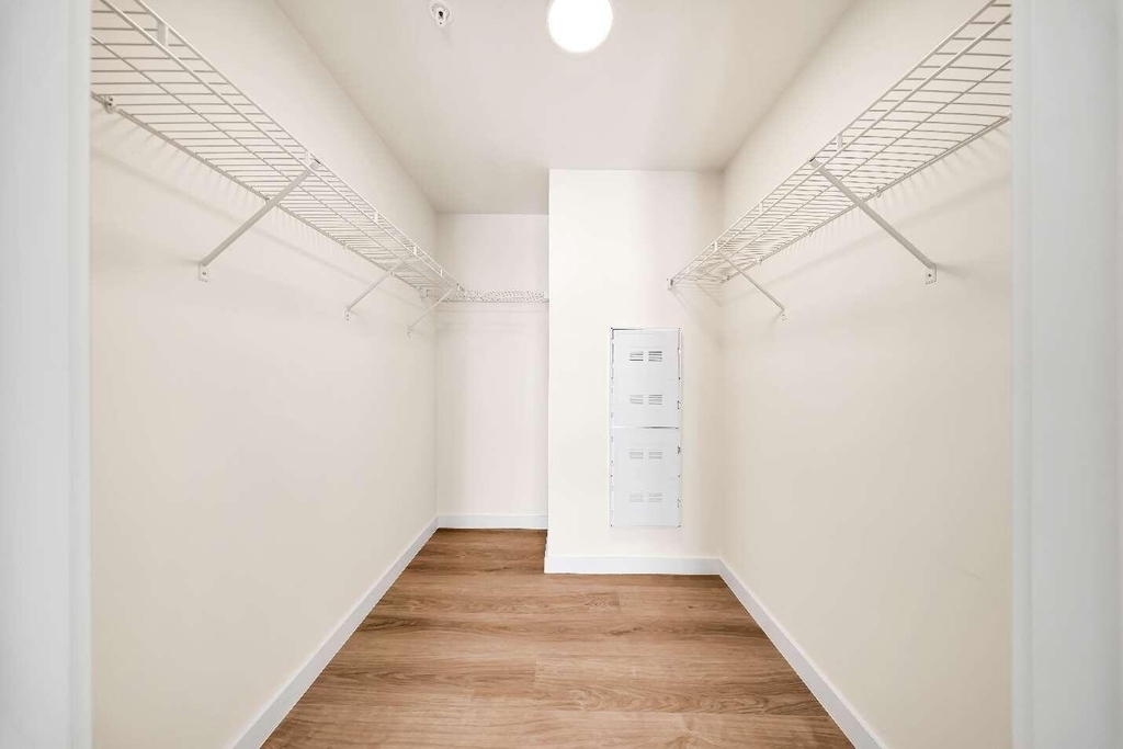 4301 Nw 7th Street - Photo 8