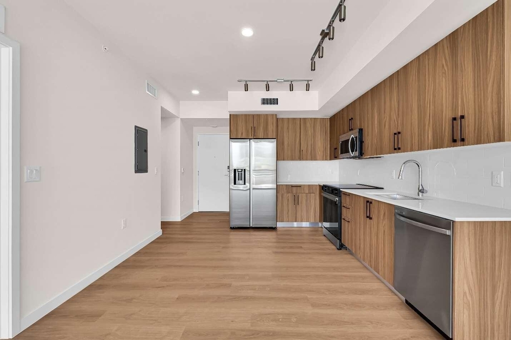 4301 Nw 7th Street - Photo 28
