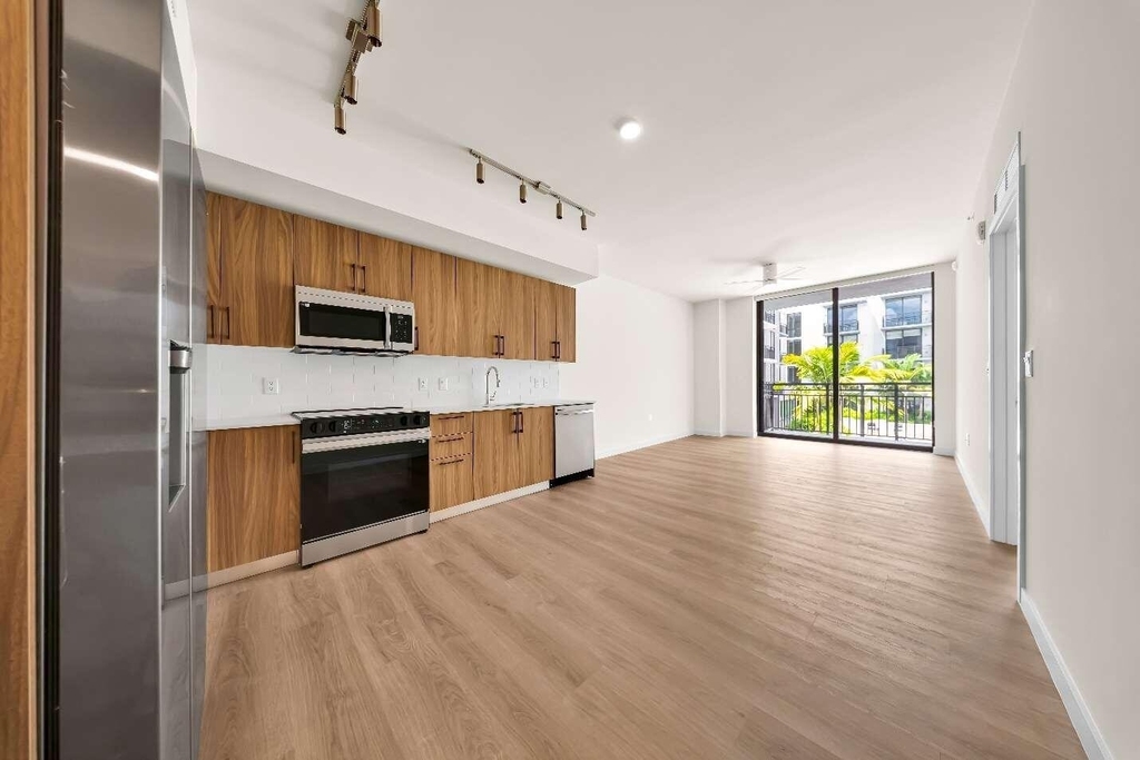 4301 Nw 7th Street - Photo 30