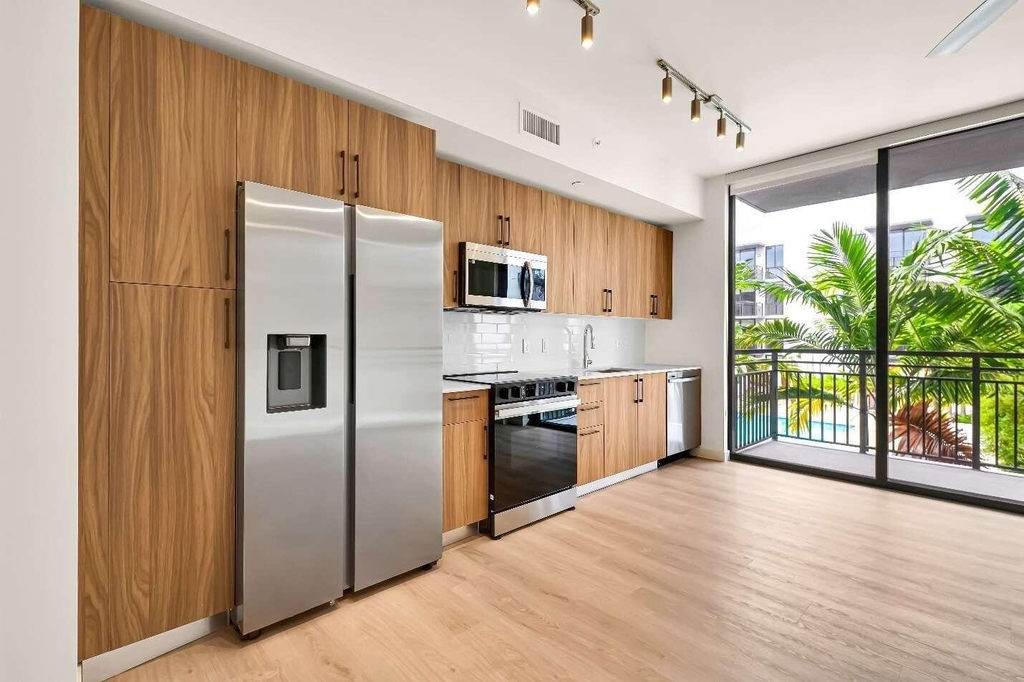 4301 Nw 7th Street - Photo 13
