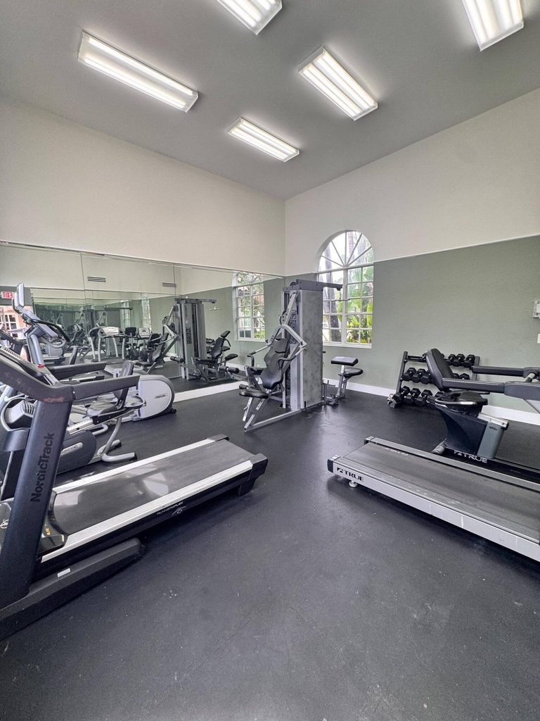 9887 Nob Hill Court - Photo 22