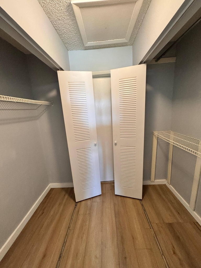 9887 Nob Hill Court - Photo 14