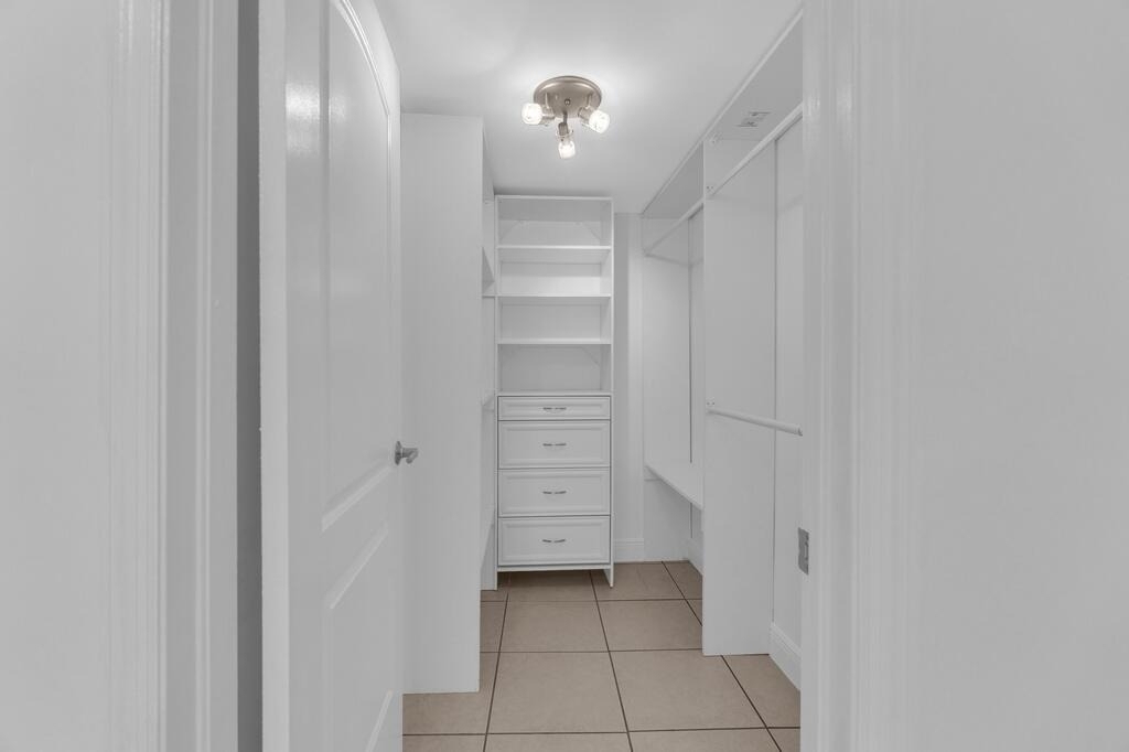 2100 Brickell Avenue - Photo 14