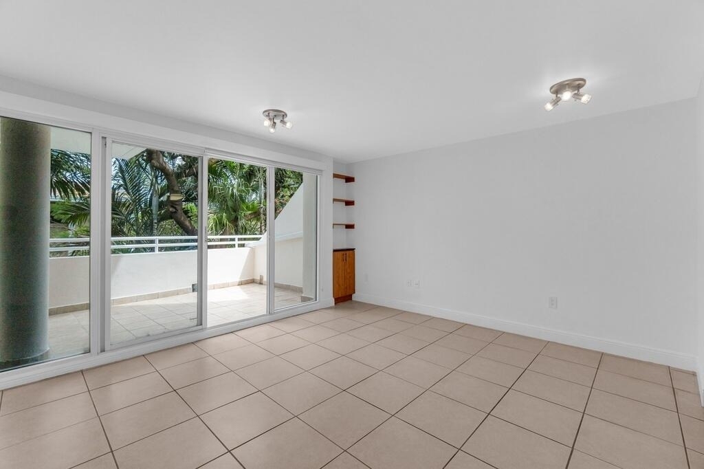 2100 Brickell Avenue - Photo 17