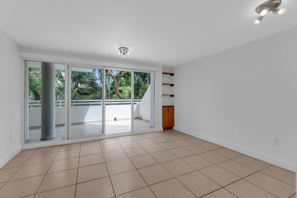 2100 Brickell Avenue - Photo 15