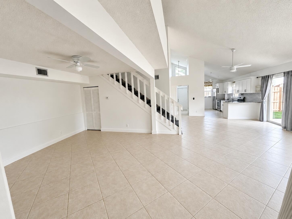291 Maplecrest Circle - Photo 7