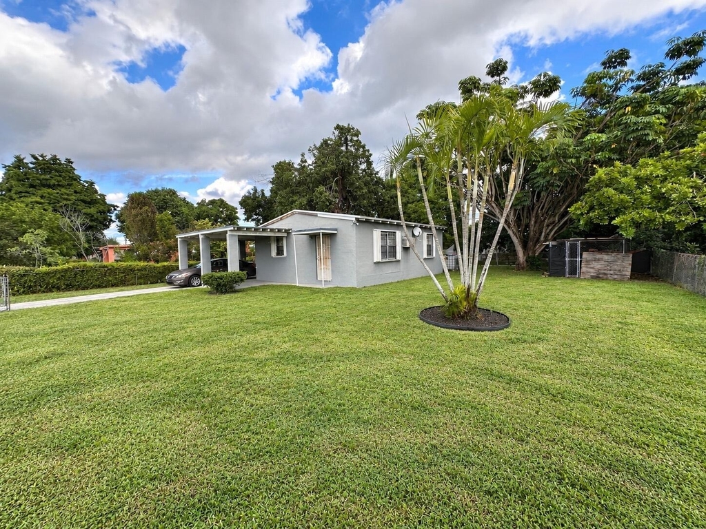 17961 Nw 5th Avenue - Photo 1