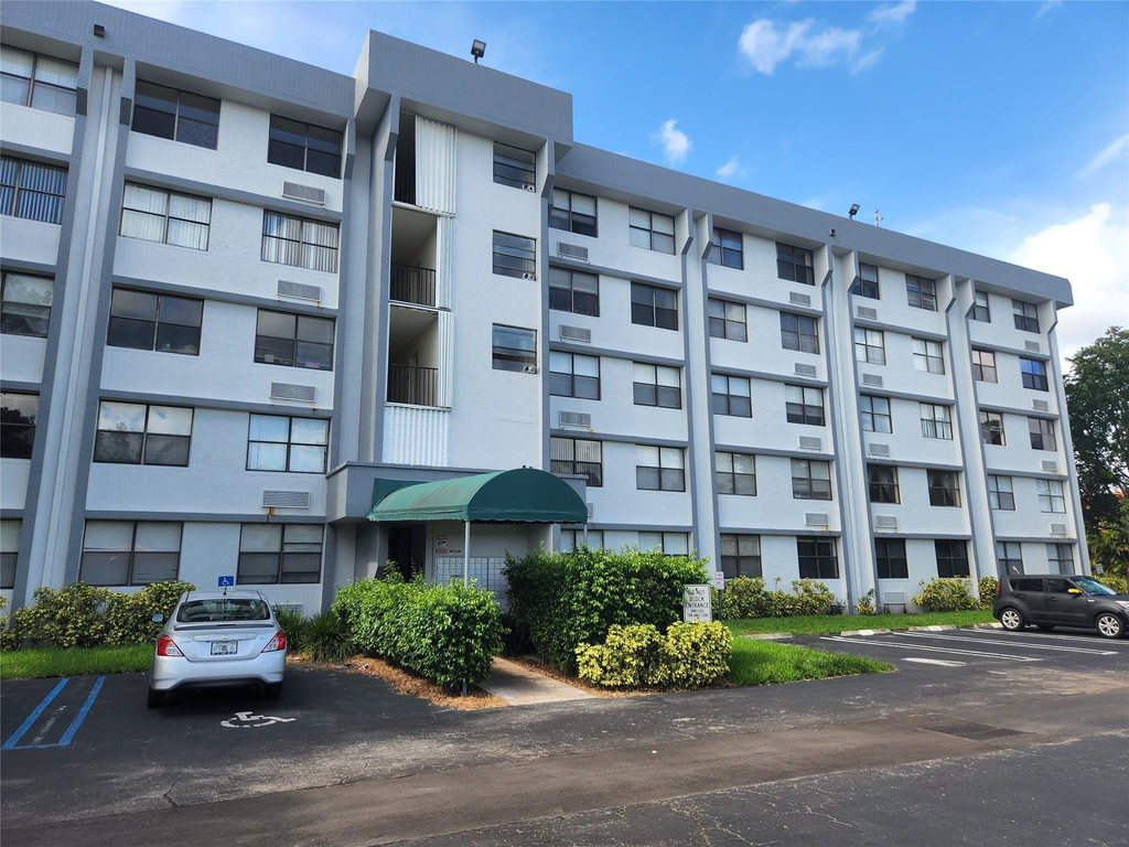 2501 Riverside Drive - Photo 14
