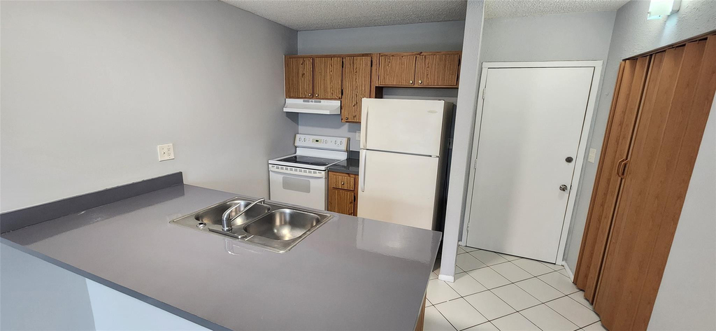 2501 Riverside Drive - Photo 1