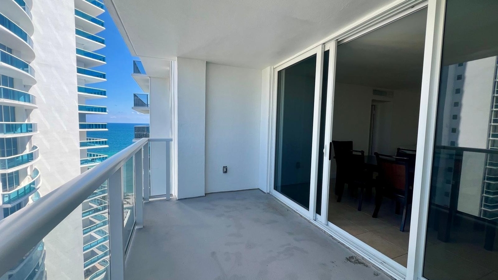 2751 S Ocean Drive - Photo 10