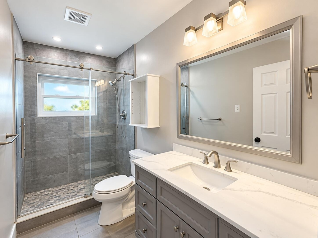 1343 W Ocean Avenue - Photo 4