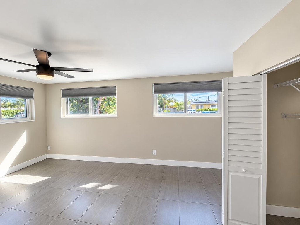 1343 W Ocean Avenue - Photo 10