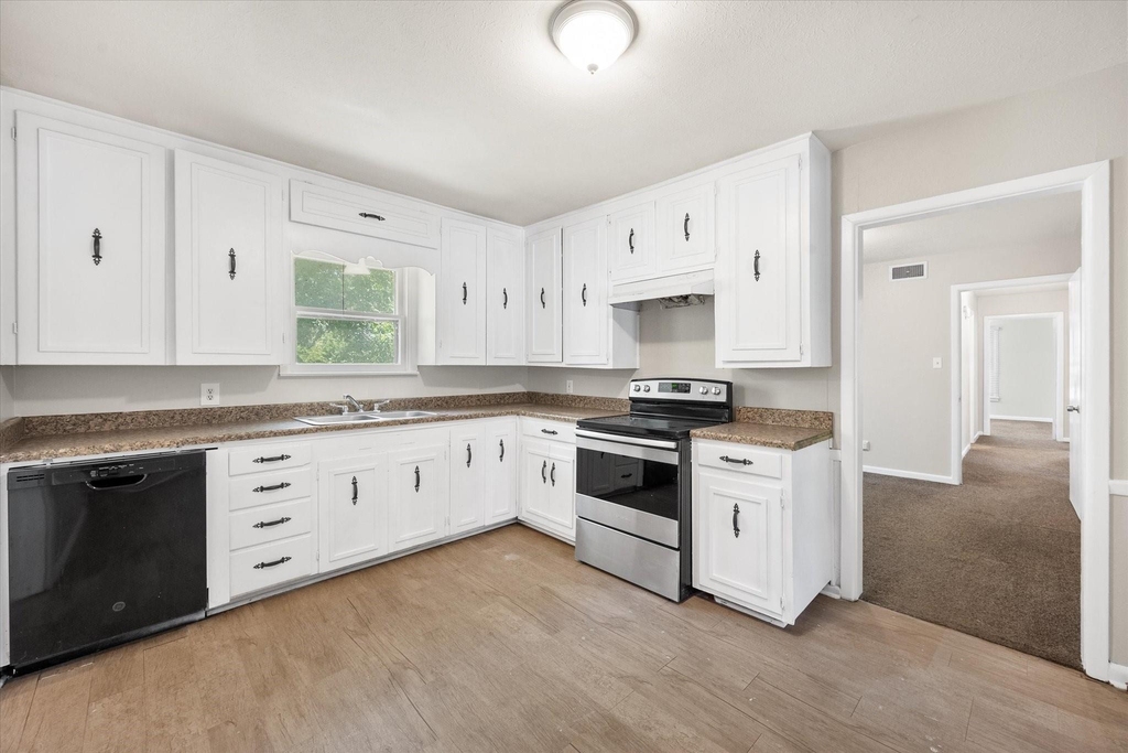 2716 Scruggs Park Drive - Photo 12