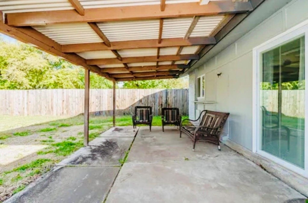 3702 Lindsey Court - Photo 16